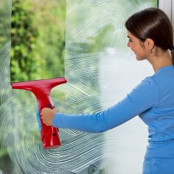 4 mity na temat mycia okien