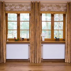 Okna drewniane – walory estetyczne i praktyczne